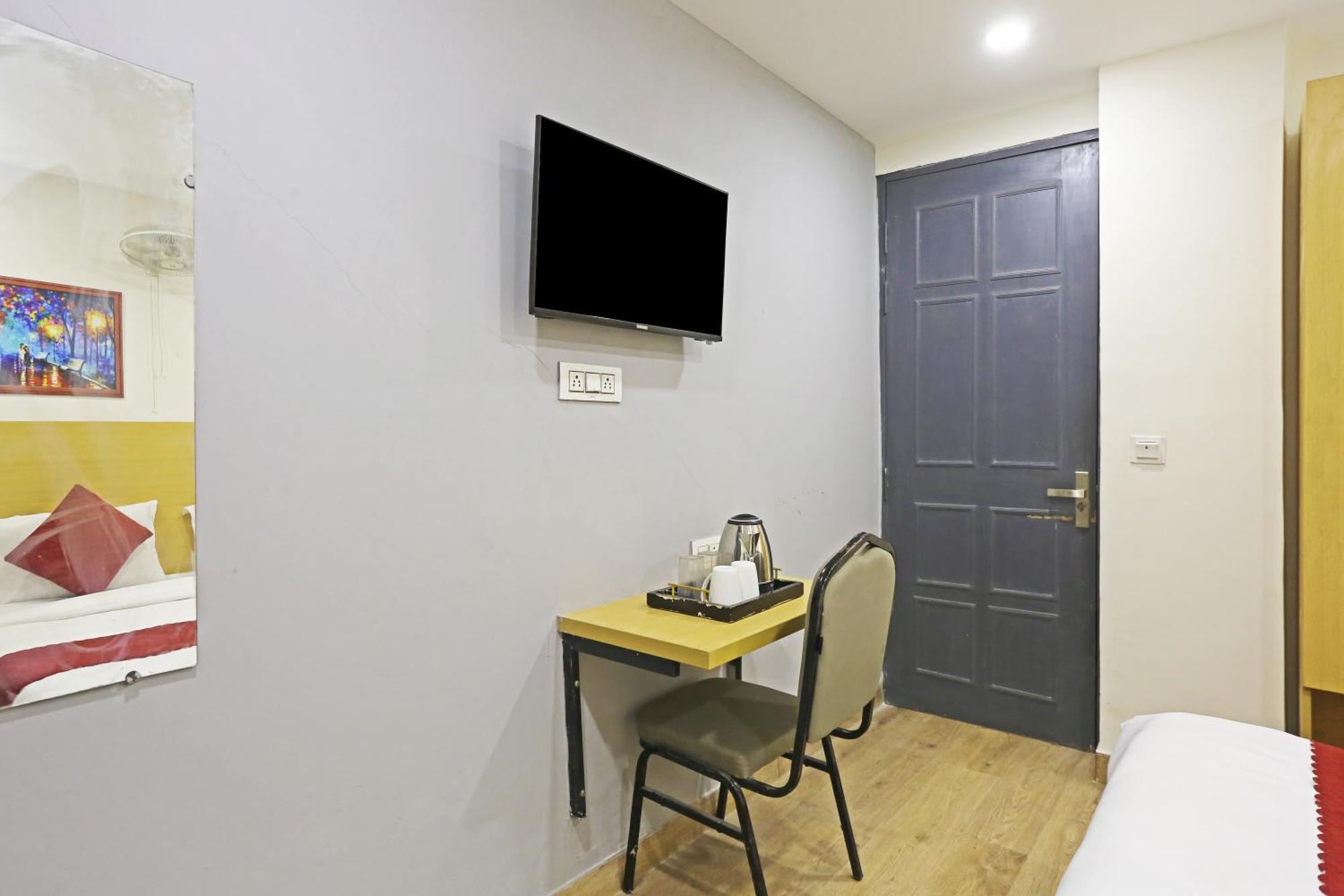 Hotel Twamev Residency Uttam Nagar Couple Friendly Delhi Zewnętrze zdjęcie
