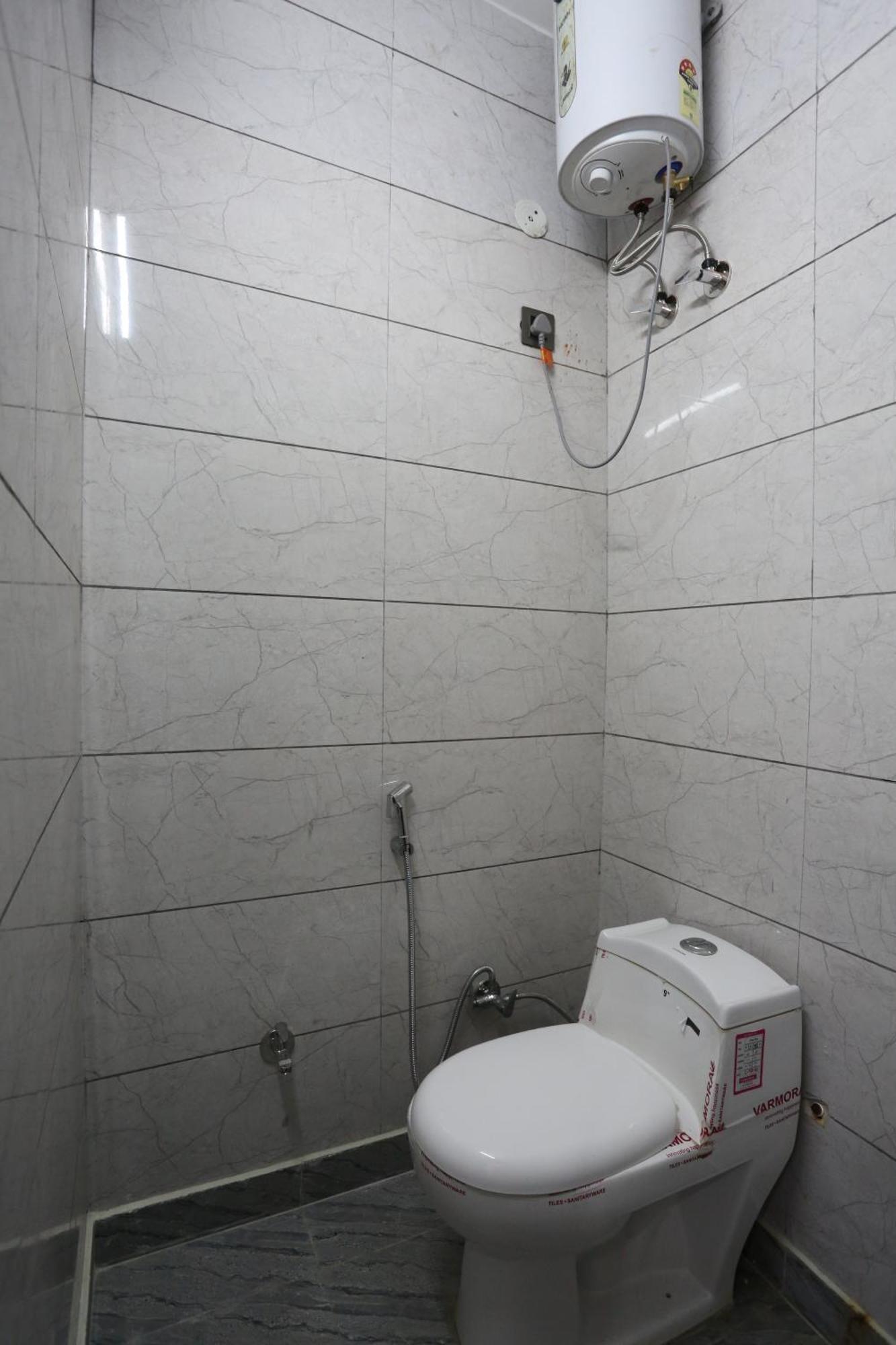 Hotel Twamev Residency Uttam Nagar Couple Friendly Delhi Zewnętrze zdjęcie